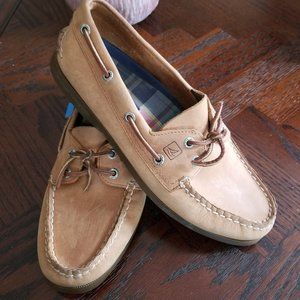 Sperry leather flat shoe size 9